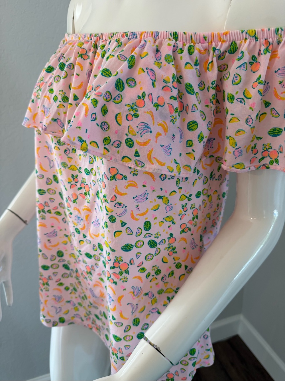 Lilly Pulitzer Pastel Pink Tropical Fruit Print Top Large - Picture 2 of 5